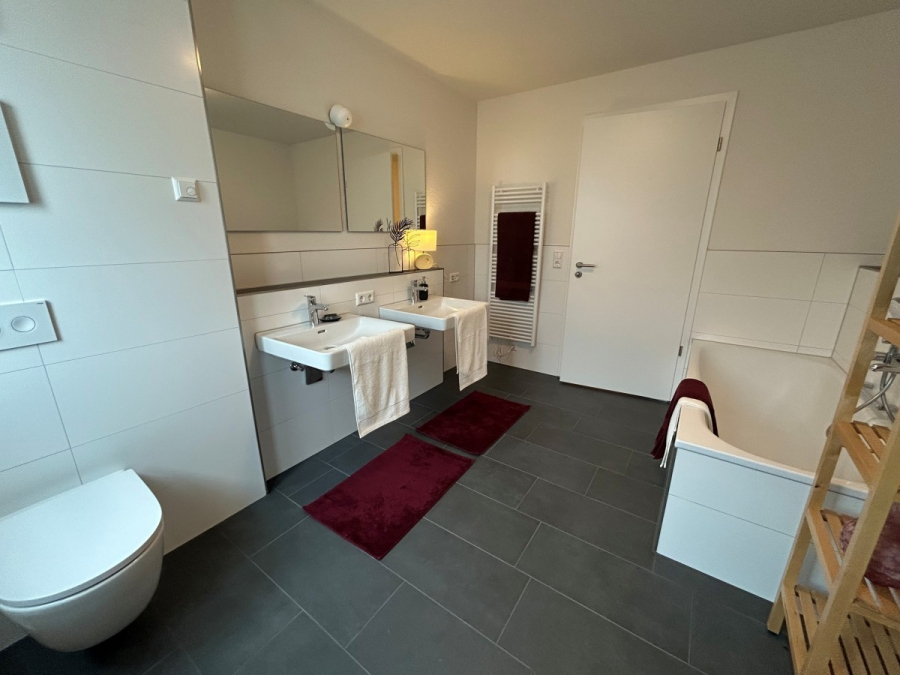 LETZTE 4-ZIMMERWOHNUNG – NEUBAU – BARRIEREFREI – SOFORT VERFÜGBAR - Tageslichtbad (6901)