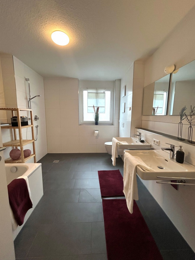 LETZTE 4-ZIMMERWOHNUNG – NEUBAU – BARRIEREFREI – SOFORT VERFÜGBAR - Badezimmer (6900)