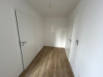 Diele - Helle 2-Zimmer-Erdgeschosswohnung mit West-Terrasse – Hochwertig, barrierefrei & perfekt für betreutes Wohnen