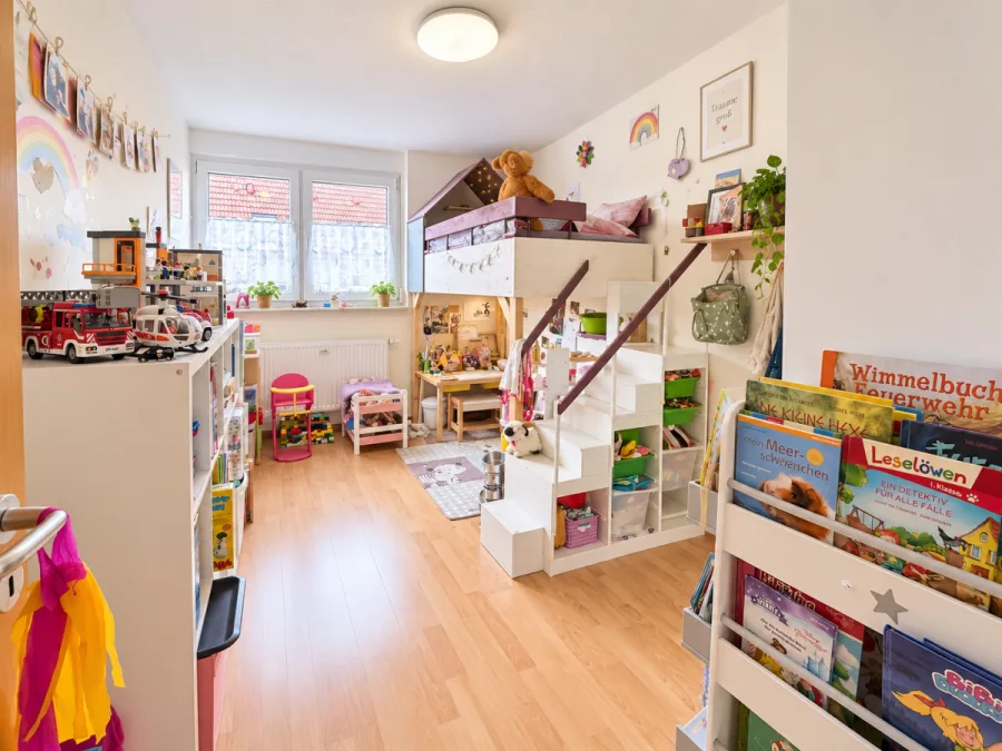 Großzügige 4-Zimmer-Maisonette-Wohnung in Hbg.-Gültstein - Kinderzimmer (14620)