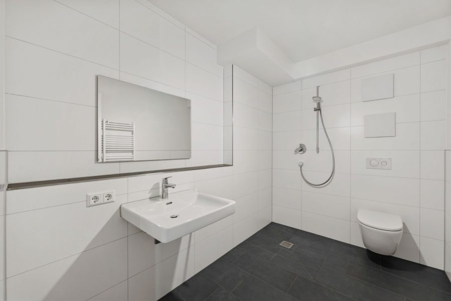 TOP KAPITALANLAGE – NEUBAU – direkt vermieten - Whg 5 - Bad (12616)