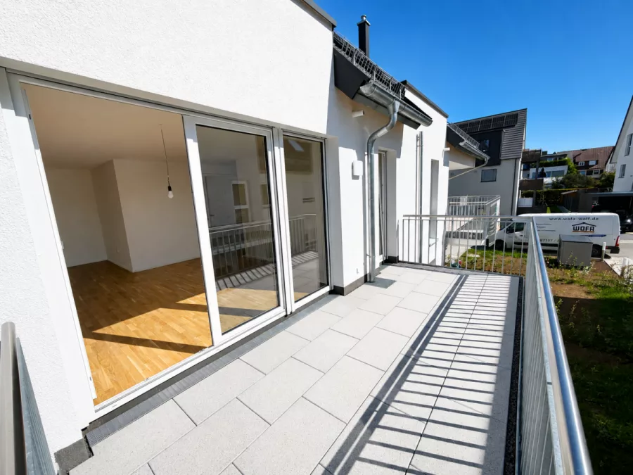 Moderne 2-Zimmer mit Süd-Balkon & Abstellraum – Helle Räume & zentrale Lage – mit Aufzug - Whg 5 - Südbalkon (13120)