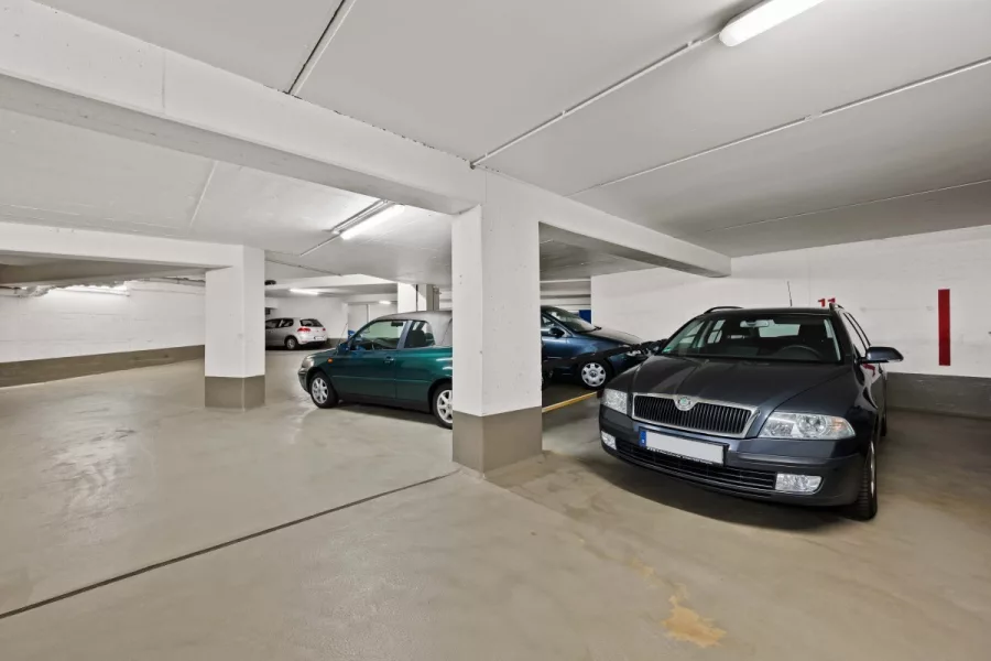 Großzügige 3-Zimmerwohnung mit 95,74 m², großer Südloggia, 2 Bädern & 2 Tiefgaragenstellplätzen - TG-Stellplatz_2 (13185)