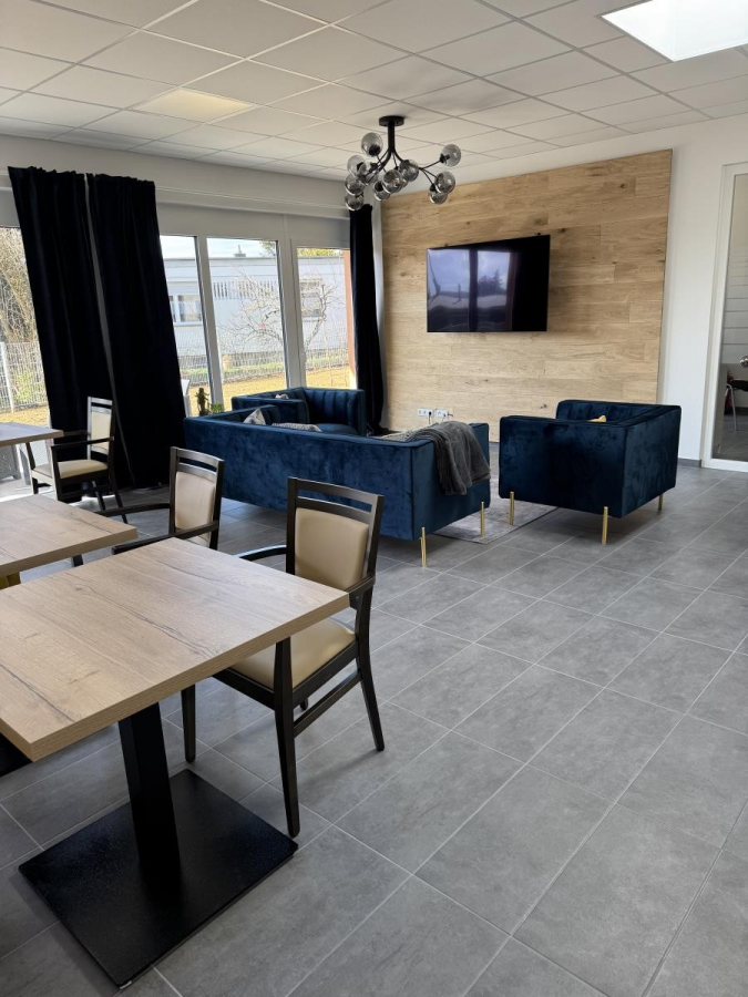 Barrierefreie, helle 2-Zi.-Wohnung im betreuten Wohnen mit Terrasse – komfortabel & zentral. - Gemeinschaftsraum (9247)