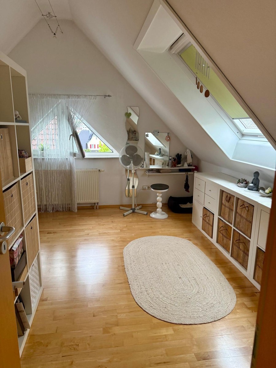 „Maisonette mit Hausgefühl – 128 m² Wohnkomfort mit herrlichem Ausblick vom Südbalkon“ - Zimmer 3 (12375)