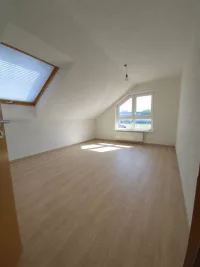 Schlafen Boden renoviert