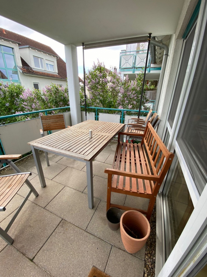 Helle 3-Zimmerwohnung mit Südbalkon, Einbauküche & TG-Stellplatz in Herrenberg-Oberjesingen - Ihr Südbalkon (10733)