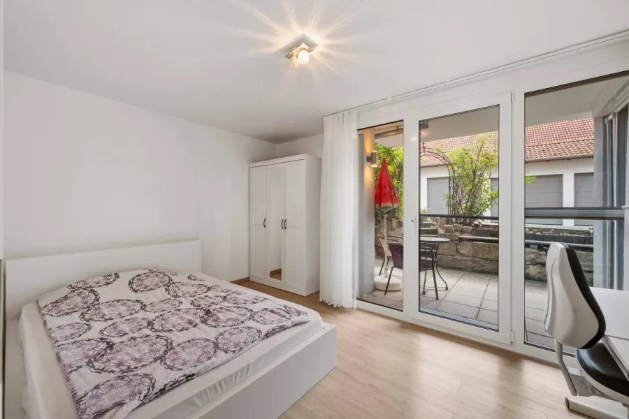 Hausgefühl inklusive: Sonnige Maisonette mit 2 Bädern, Südterrasse, Balkon & Garage - Kind 1 - UG (15272)