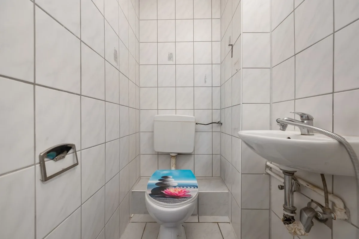 WC