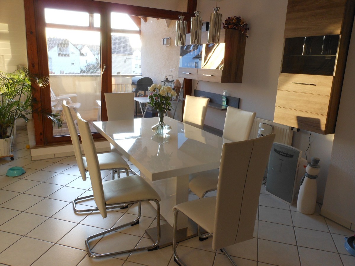 Gemütliche & helle 3,5 Zimmer-Maisonette-Wohnung in Holzgerlingen, 71088 Holzgerlingen, Dachgeschosswohnung