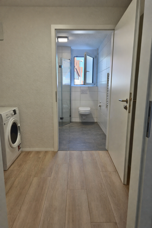 SICHER IM ALTER: Moderne 2-Zimmer-Wohnung mit Süd-Balkon und umfassendem Betreuungsangebot - Hauwirtschaftsraum (8626)